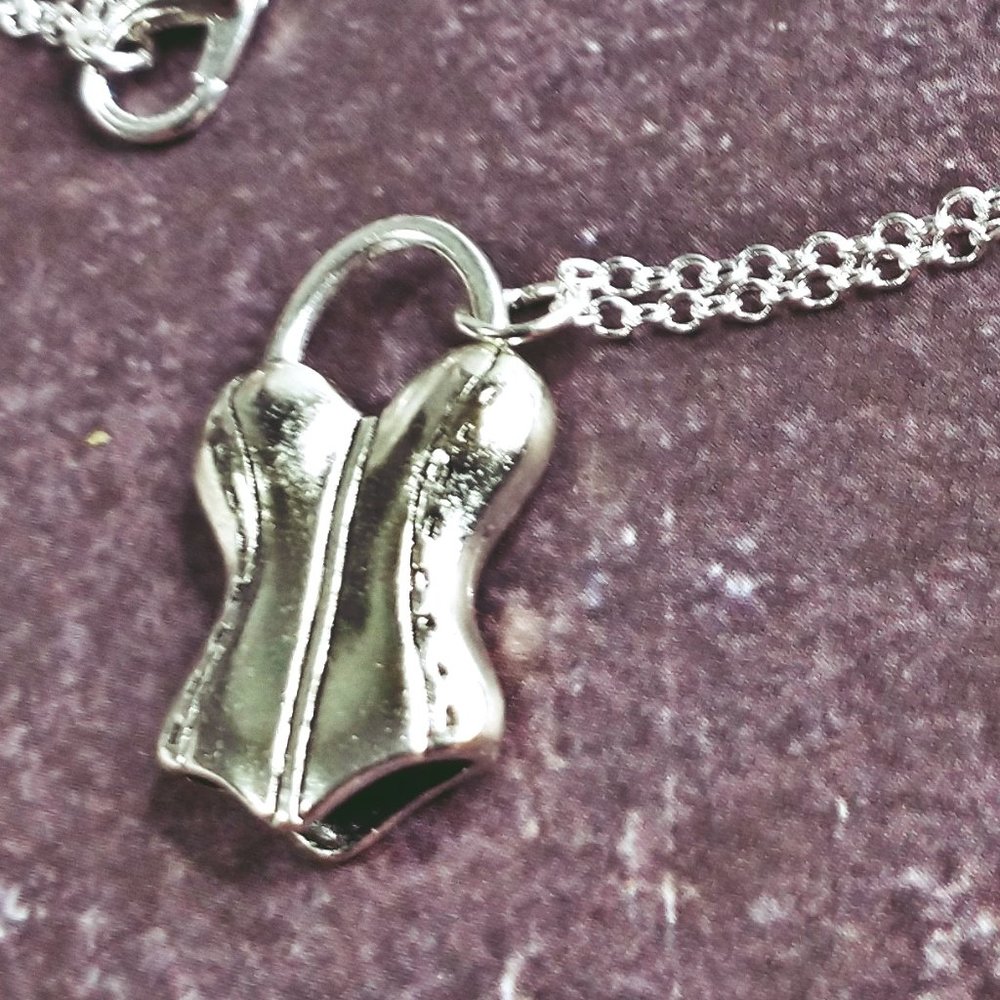 Silver 3D Corset Bust Necklace - Picture 2 of 3